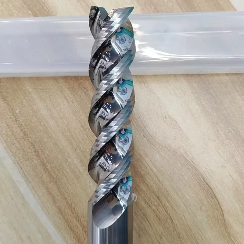 Fresa de extremo con 3 flautas - End Mill reseña y precio